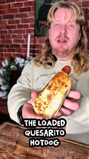 Ep.7 the loaded quesarito hotdog #mulletreview #cincinnati #Ohio #hotdog #tacobell