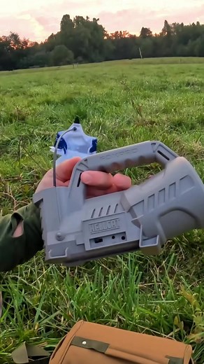 Feeding the coyotes a big dose of FOXPRO. #foxpro #coyote #hunting #coyotehunting #weliveforthis Alt Description: Driving through corn. Placing the FOXPRO Hellcat. Calling tons of coyotes.