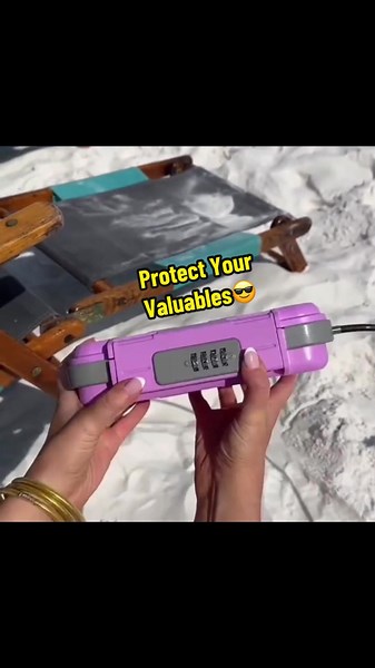 Anti-Theft Beach Phone Box.. #beachessentials #antitheft #phonecase #safetravel #waterproofcase #dustproof #valuables