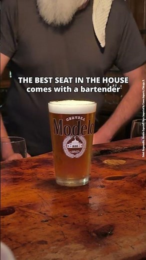 The Cerveza for Fútbol: Bartender