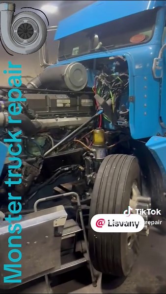 Monster Truck Repair in Florida: Expert Mechanics at Work