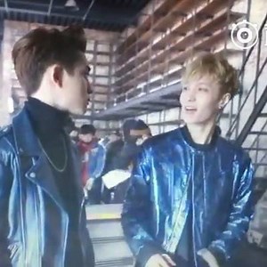 981 reactions · 249 shares | Lay suddenly kissed Kyungsoo. HAHAHAHAAHAHA so cute~ Hanleen | EXO | Facebook