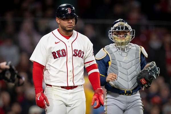 Willson Contreras after being hit by Brewers: 'Next time they hit me again, I'm going to take one of them out'