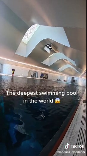Exploring the Deepest Swimming Pool in the World 🌊🏊😍