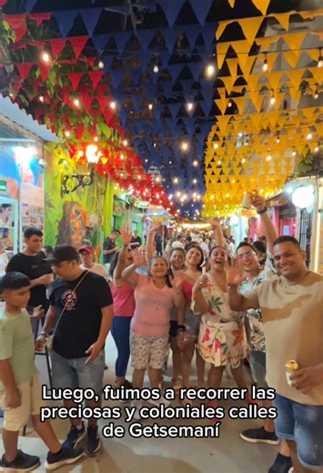 Las actualizaciones del viaje que tanto estaban esperandooo, seguiremos documentando todo nuestro viaje, sígannosss 🥹 Primer día de esta aventura y ya tuvimos de todo: viaje de madrugada, aeropuerto, espera, comida deliciosa y terminamos viendo el atardecer en la playa. 😂🌴🌅 35 Rodríguez en Cartagena… ¿qué podría salir mal? 👀😂 #FamiliaRodríguez #Cartagena #MiniVlog #ViajeEnFamilia