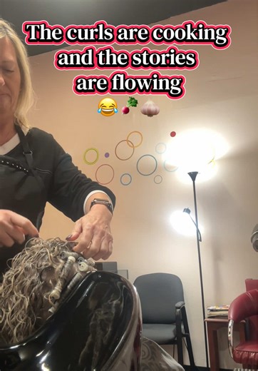 Would you ever get a perm in 2026?Her hair looks so pretty curly it’s a curly bob❤️#perms #curlyhair #salontalk #salontalktea