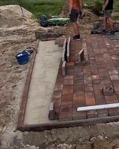 545K views · 878 reactions | Quick 54m Driveway to House IDEO Cube & Livio's Stockade | DIY & Crafts | Facebook