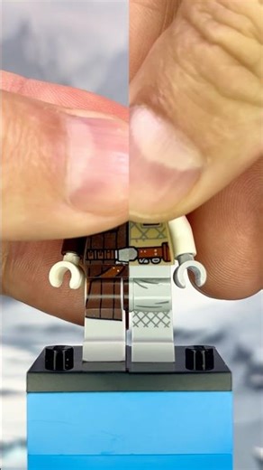 LEGO Han Solo & Luke Skywalker Brave the Cold of Hoth!