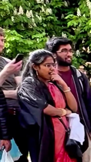 The floating statue’s perfect football catch! ⚽🤯#LevitatingStatue #StreetPerformer #FootballSkills