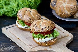 16K views · 223 reactions | Try this beautiful colored halloumi burger for a quick and flavorful summer dish. Full recipe: https://bit.ly/2cX6qwV | Home Cooking Adventure | Facebook