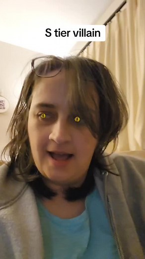 Morgan put a tracking chip in left ventrical the second they decided to keep it. Alex has not noticed. #Inverted #sanddtier