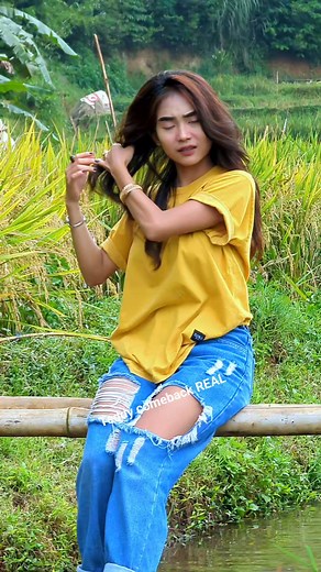 Ada gadis cantik main air di sungai, kalo ada di depan mu mau ngapain ?? Mestry Gotikk | Teddy Comeback Real