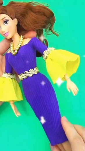 Handmade Barbie Doll Skirts with Socks Tutorial