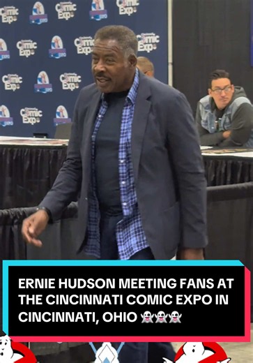Ernie Hudson, best known Winston Zeddemore in the Ghostbusters Franchise, meeting fans at the Cincinnati Comic Expo in Cincinnati, Ohio @Ghostbusters #ErnieHudson #Ghostbusters #Ghosts #Television #Movie