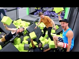 TRAMPOLINE PARK OBSTACLE COURSE!