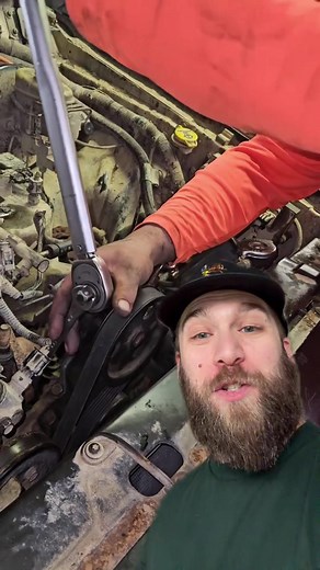 How to use a torque wrench #jeeplife #offroad #jeepwrangler #4x4 #cars
