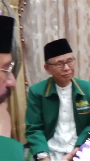 Bersama KH. Imaduddin Utsman Al-Bantani, Kyai NU yang berani secara ilmiah mendekonstruksi Baalawi