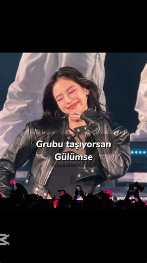 Araya imposter girdi sanırım #keşfetedüş #keşfet #blackpink #kpop #lisa #ytabonelerimigeriçekme