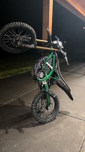 Exploring the Surron Ultra Bee: Features and Comparisons