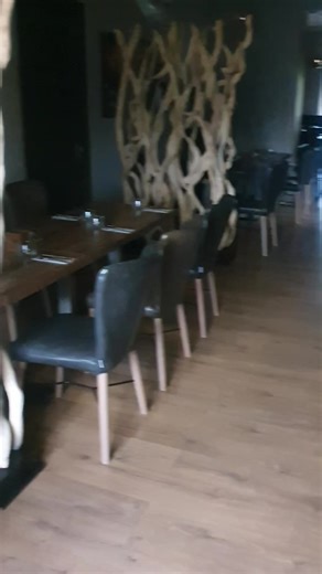 Le Triskell se réveille doucement… mais ce soir, ça va fondre, croustiller, crépiter. ✨ Soirée Mont d’Or dès ce soir ! Ouverts midi et soir, pensez à réserver, il reste encore quelques tables. 📞 061/46.07.54 | Le Triskell