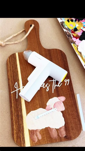 Absolutely loving my new @HOTOTOOLS automatic, cordless, hot glue gun! What a way to make crafting convenient and easy! 🫶🏼 #hototools #hotgluegun #bannerpainter #fyp #smallbusiness