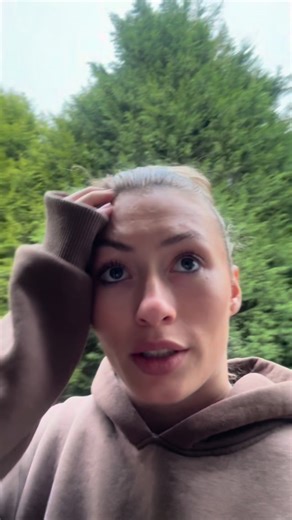 Polly | House Renovation👷🏼‍♀️ on Instagram: "ad What a day this was! But at least @astonishcleaners original cleaning paste made my window clean a breeze! I think I’m going to have to cover my whole house in it😍 • • #housereno #firsthome #clean"