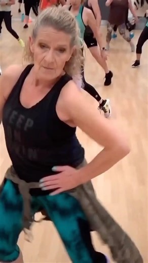 #MANOS #dance #workout #iliketomoveitmoveit