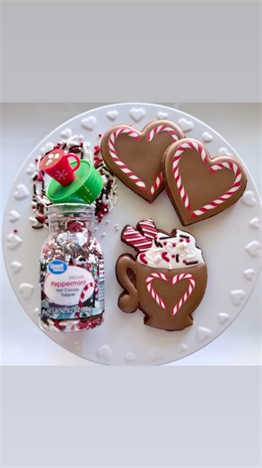 Alexis Airington 💖 Cookie Artist 🍪 Party Host and Educator 🤩 on Instagram: "Peppermint Mocha Cookies, both flavor and decoration! Topped perfectly with @walmart @greatvalueus peppermint sprinkle mix for this years #holidaysprinklecontest 🥰 These were oh so yummy and also so fun to make with the #viral candy cane #hack ! Want to join the contest?! All the details are over @walmart.desserts 🤩 #walmart #greatvalue #royalicingcookies #christmascookies #cookie #cookies #cookiedecorating #cookied