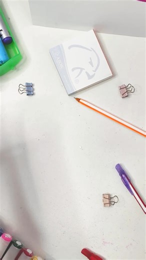 🎨🖊️ Cuando el arte empieza desde el trazo. Los productos #Azor te permiten crear ilustraciones tan increíbles como las del video. ✨ 👉 Encuéntralos en Casa Marchand 🌈 Blíster de 6 bolígrafos PinPoint duopen colores surtidos, 1 mm: https://www.marchand.com.mx/product/23753/BOLIG MED POINT DUO 1.0MM SURT BL6 👉 Marcador permanente recargable Signal-Xtra color rojo: https://www.marchand.com.mx/product/429/MARCADOR PERMANENTE RECARGABLE SIGNAL-XTRA / ROJO 👉 Marcador permanente recargable Signal-