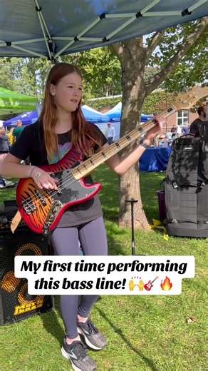 Throwback to my first performance of this bass line! This is such an amazing song and I was so pumped to play it for the first time! I was obsessed with learning it! 🙌 Over 3 years later and it still hits! 🎸🎶💃 I'm playing my Bite Guitars custom bass, Moxie 🎸🐯🐅