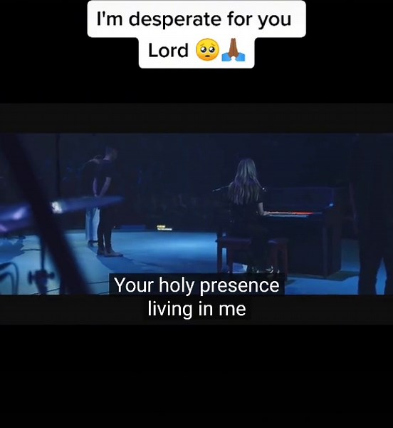 Live Concert Performance: An Engaging Worship Experience