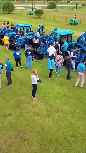 Checking Out Some of LS's Newest Tractors #tractors #LSTractor #NewTractor #lstractorusa | Hometownacres