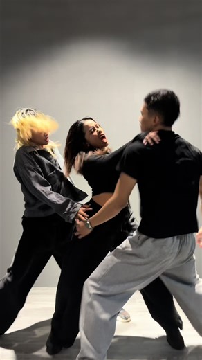 Engaging Performances with 88rising Artists