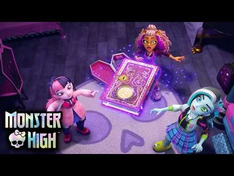 📚 Books, Magic & Monster Minds | Monster High