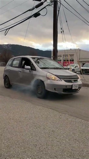 Honda Fit burnout