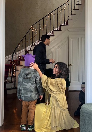 The Boot Assistant: A Heartwarming Gesture of Kindness