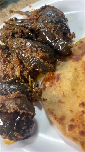 Spicy masala stuffed brinjal curry | Bharwa Baingan Recipe #bharwabaigan #shorts