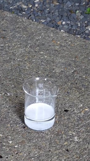 107K views · 1K reactions | Can Piranha Solution Dissolve a Diamond? #science #diamond #physics #chemistry #solution #reels | The Action Lab | Facebook