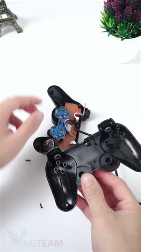 Review Thật Lòng: Tay Cầm PC Giá Rẻ Liệu Có Xứng Đáng Thay Thế Xbox Controller?