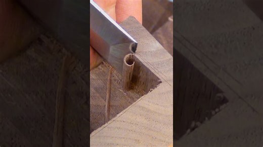 I built a stunning curved walnut table! 🪑