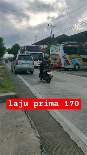 jetbus 5 dong!laju prima 170. #bus #busmania #buspariwisata #lajuprima #rosaliaindah #batujamus