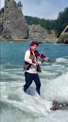 WELLERMAN on Violin in the OCEAN 🌊 (Pirates Vibes)