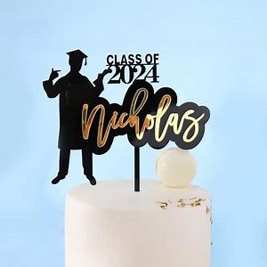 Personalized Boy 2024 Graduation Cake Topper with Grad Cap Diploma Cake Decorations,Custom 3D Acrylic Name Cake Pick for 2024 Senior Graduation Party Supplies (Boy)