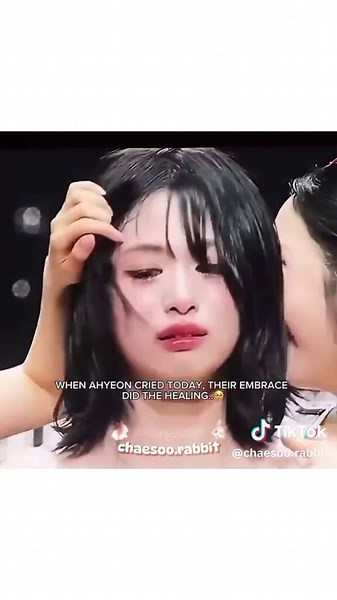 Idols Who Unexpectedly Cried on Stage