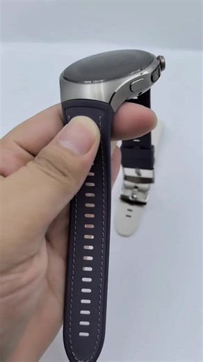 Stylish Smartwatches Delivered Worldwide