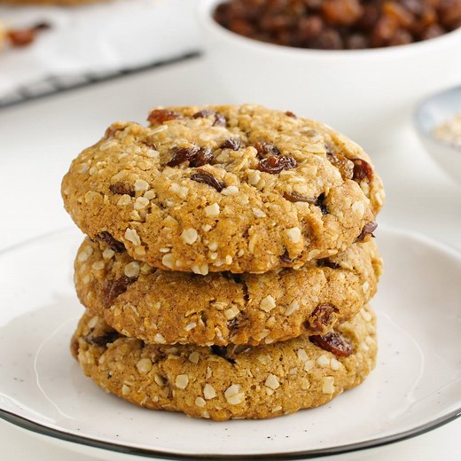 310 reactions · 72 shares | These vegan oatmeal cookies made with Bob's Red Mill Natural Foods Gluten-free Vegan Egg Replacer are crisp on the outside and chewy on the inside and taste just like traditional cookies! Can be made gluten-free, whole wheat or with all-purpose flour. #betterwithbobs #sponsored Click here for the printable recipe - https://www.texanerin.com/vegan-oatmeal-cookies/ | Texanerin Baking | Facebook