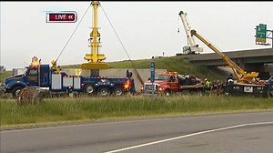 15K views · 100 reactions | UPDATE: All lanes of Highway 41 are now back open. Emergency crews continue to clean up the scene of a semi accident at Highway 41 and I-64. The driver of the semi is deceased. https://bit.ly/2KXLclL | Eyewitness News WEHT WTVW | Facebook