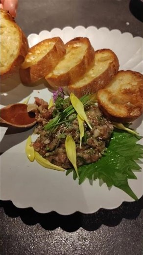 【mura masa（ムラマサ）】和牛のナメロウをバケットに付けて食う！