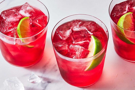 20 Thanksgiving Cocktail Recipes We Can All Be Grateful For