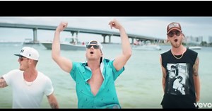 CMA Awards: Morgan Wallen talks about "Up Down"